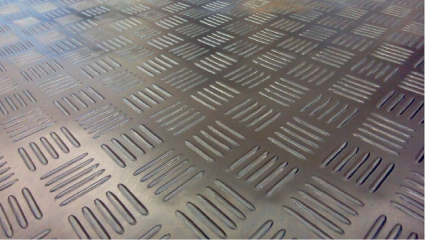 Diamond pattern car mat