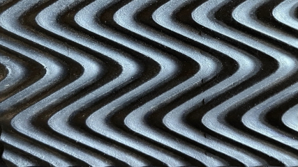 Wavy pattern car mat